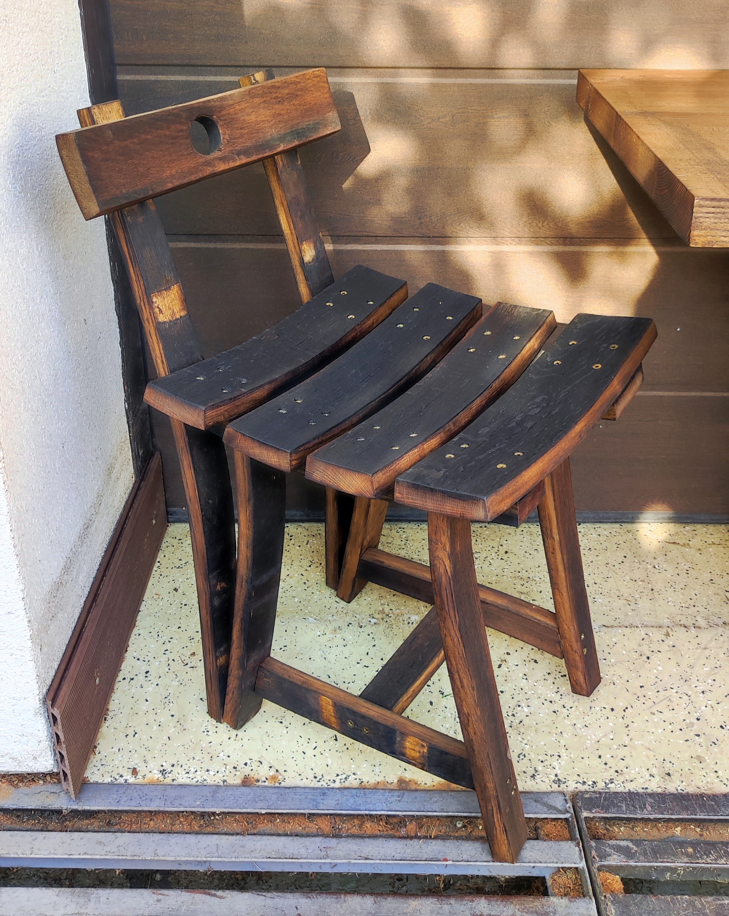 Hordódonga szék háttámlával