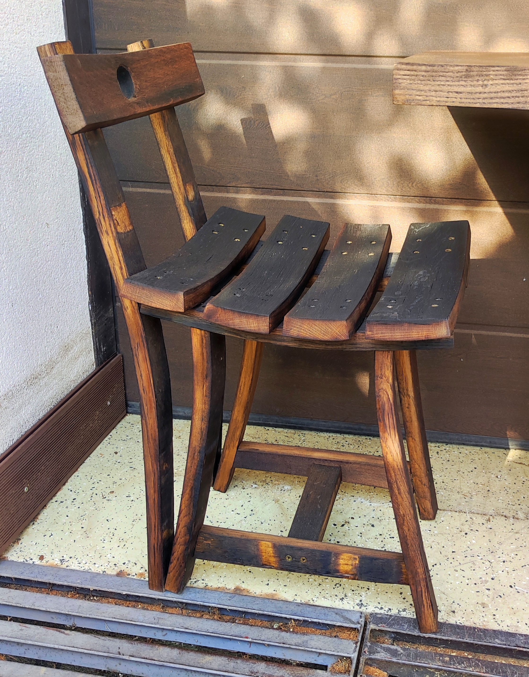 Hordódonga szék háttámlával